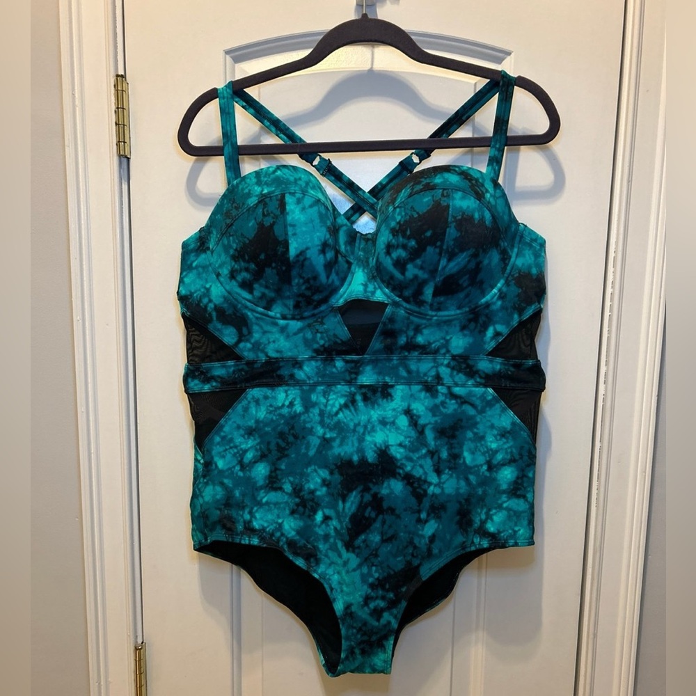 Torrid 2F One Piece Mesh underwire bathing suit- worn once